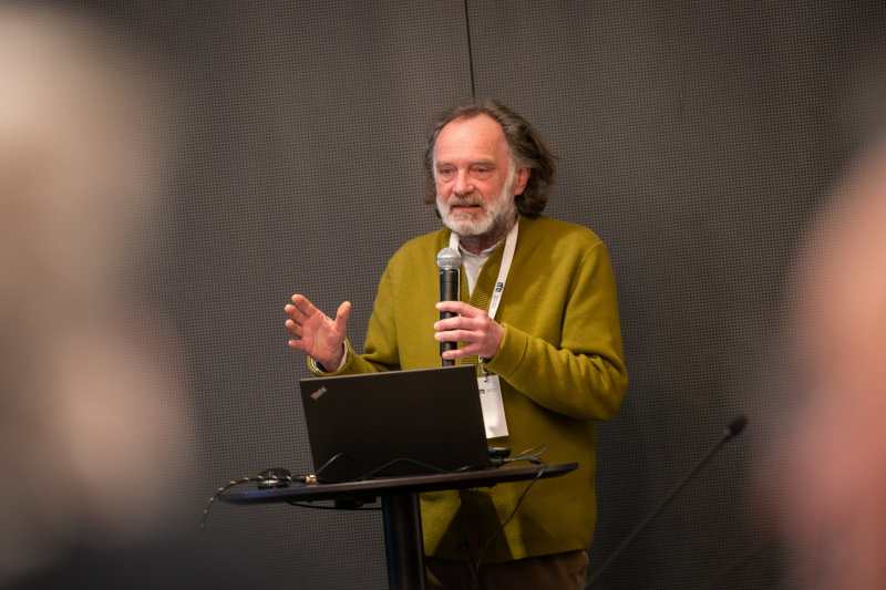 Studienleiter Christoph Reinprecht - Studie zur Evaluierung der nationalen Strategie der Inklusion der Rom:nja in Österreich