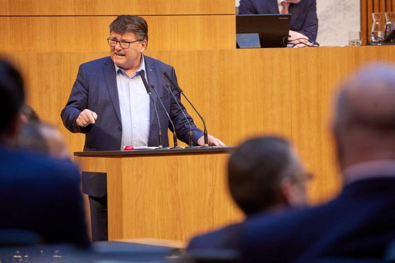 Am Rednerpult Nationalratsabgeordneter Rainer Wimmer (SPÖ)