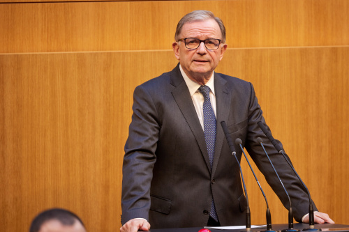 Am Rednerpult Nationalratsabgeordneter Karlheinz Kopf (ÖVP)