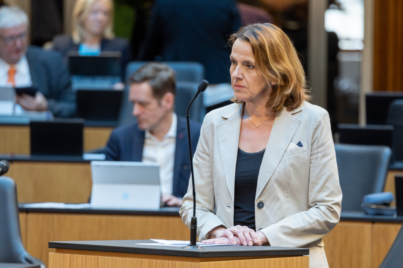 Fragestellung Nationalratsabgeordnete Dagmar Belakowitsch (FPÖ)