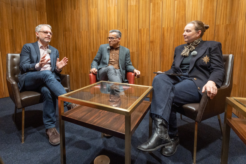 Von links: Christoph Konrath - Parlament, Politikwissenschafter Marcelo Jenny - Universität Innsbruck und Journalistin Tatjana Lukáš im Podcastgespräch