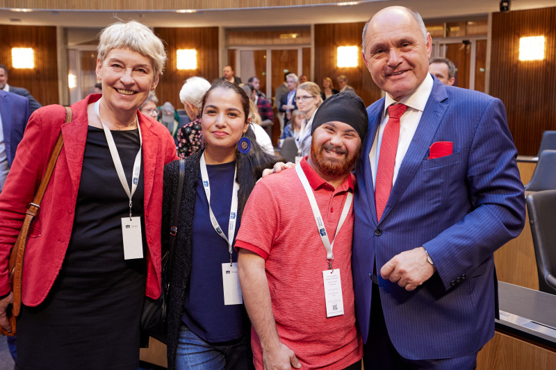 Gruppenfoto, 4. von links Nationalratspräsident Wolfgang Sobotka (ÖVP)
