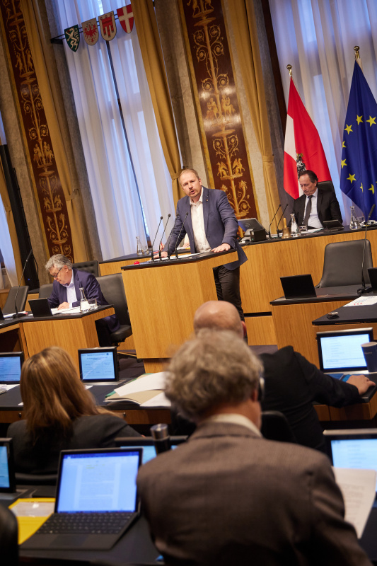 Am Rednerpult Bundesrat Markus Leinfellner (FPÖ)