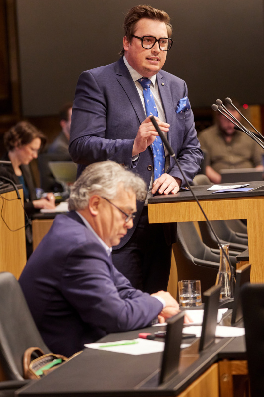 Am Rednerpult Vorsitzender der Bundesratsfraktion Christoph Steiner (FPÖ)