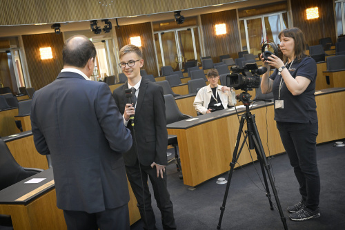 Schüler:innen als Reporter:innen. Interview mit Nationalratsabgeordnetem Christoph Stark (ÖVP)