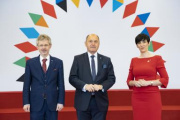 Von rechts: Tschechische Parlamentspräsidentin Markéta Pekarová Adamová, Nationalratspräsident Wolfgang Sobotka (ÖVP), Tschechischer Senatspräsident Miloš Vystrčil