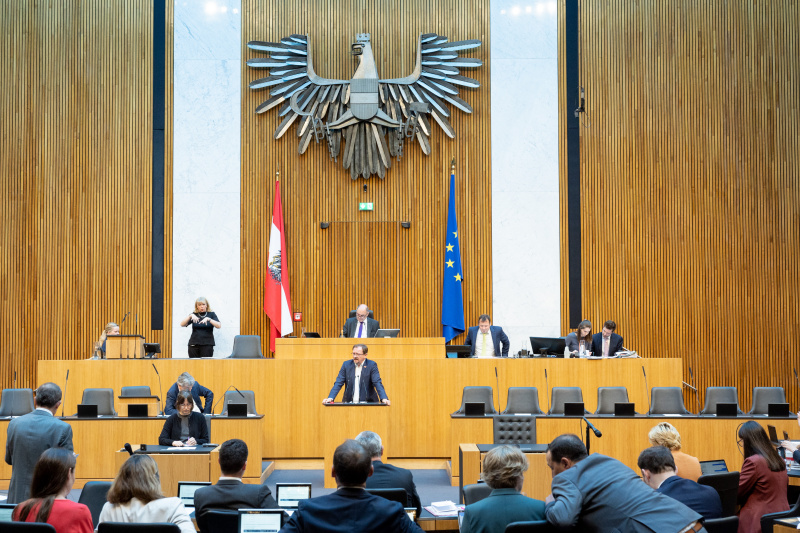 Nationalratsabgeordneter Rudolf Silvan (SPÖ) am Rednerpult