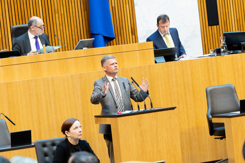 Nationalratsabgeordneter Andreas Hanger (ÖVP) am Rednerpult