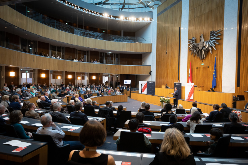 Begrüßung und Dank durch Journalist Andreas Koller