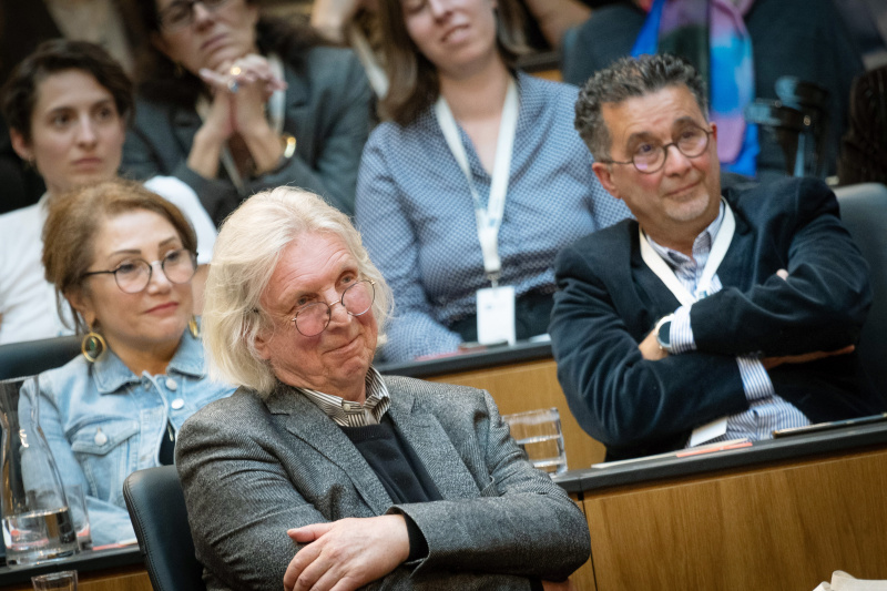 Preisträger Gerhard Haderer im Saal