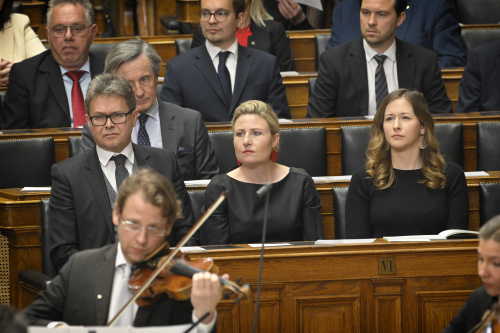 Von links: Bildungsminister Martin Polaschek (ÖVP), Integrationsministerin Susanne Raab (ÖVP), Staatssekretärin Claudia Plakolm (ÖVP)