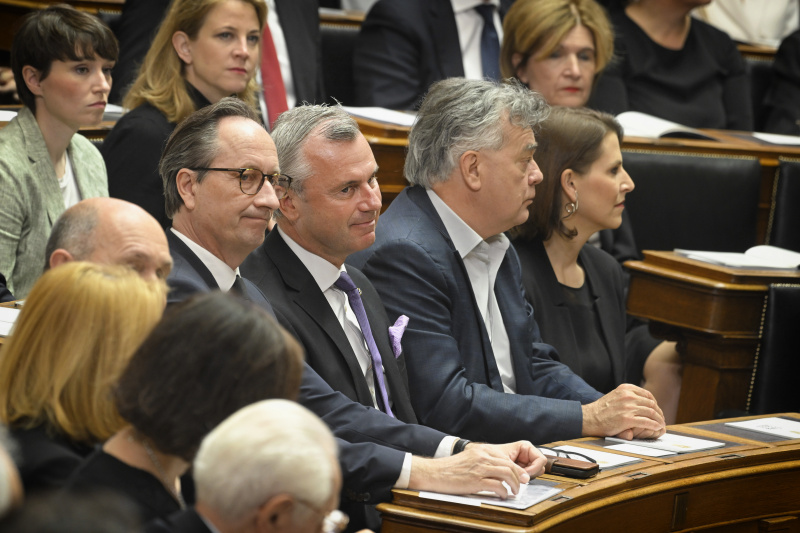 Von links: Bundesratspräsident Günter Kovacs (SPÖ), Dritter Nationalratspräsident Norbert Hofer (FPÖ), Vizekanzler Werner Kogler (GRÜNE), Europaministerin Karoline Edtstadler (ÖVP)
