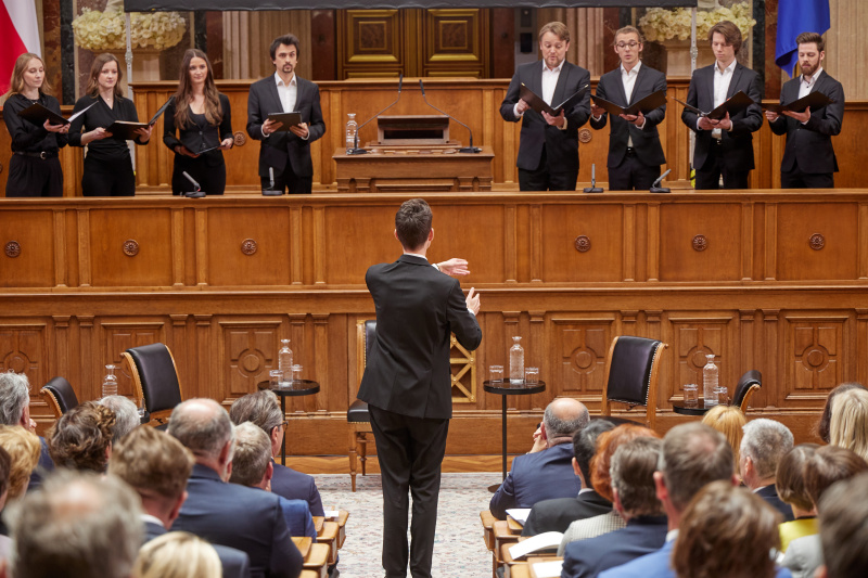 Musikalische Begleitung Momentum Vocal Music