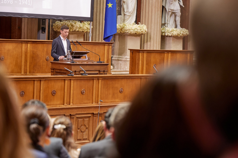 Lesung von Opfer-Biografien durch Alumni Koordinator Oberösterreich der KZ-Gedenkstätte Mauthausen Julius Sevcik
