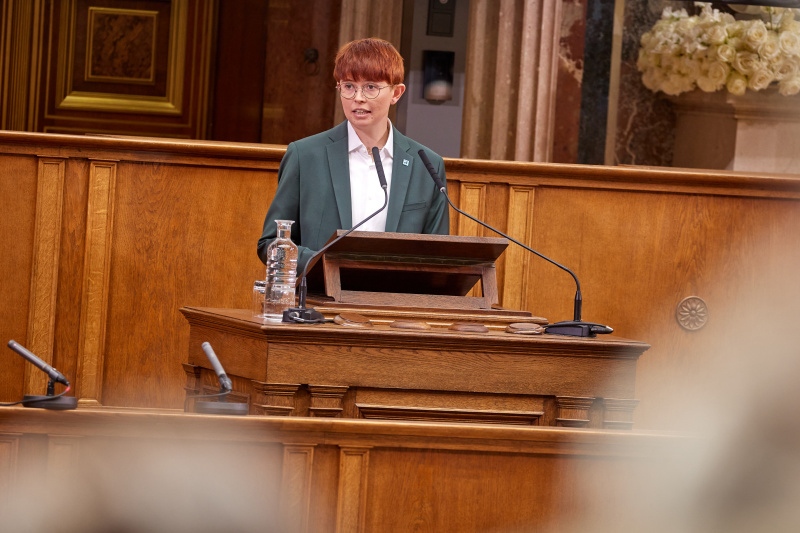 Lesung von Opfer-Biographien durch Stephanie Kaiser Forscherin der KZ-Gedenkstätte Mauthausen