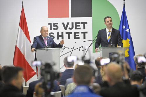 Pressestatement. Von links: Nationalratspräsident Wolfgang Sobotka (ÖVP), Präsident des Parlaments der Republik Kosovo Glauk Konjufca,