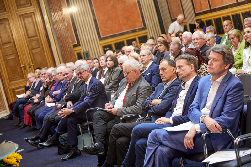 Blick auf die Veranstaltungsteilnehmer:innen