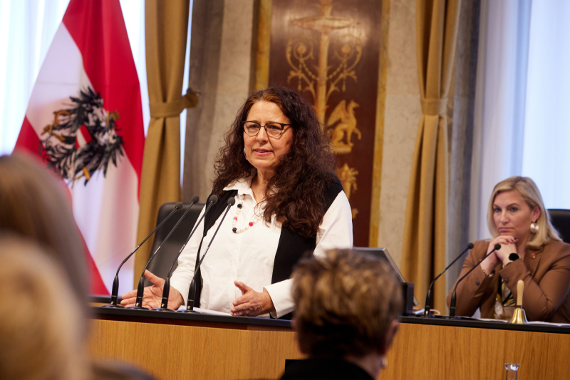 Referat von Sabine Pürer Pflege Austria 24