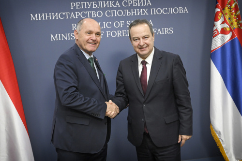 Treffen mit dem serbischen Außenminister Ivica Dačić. Von links: Nationalratspräsident Wolfgang Sobotka (ÖVP), serbischer Außenminister Ivica Dačić