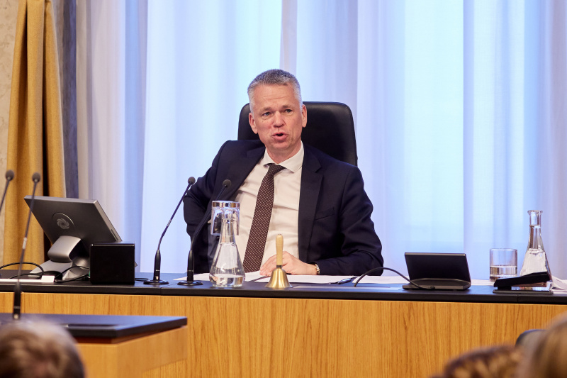 Vizepräsident des Bundesrates Harald Himmer (ÖVP) am Präsidium