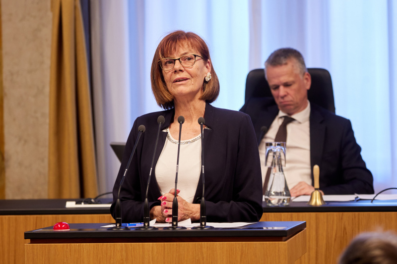 Statement von Rednerpult Bundesrätin Andrea-Michaela Schartel (FPÖ)