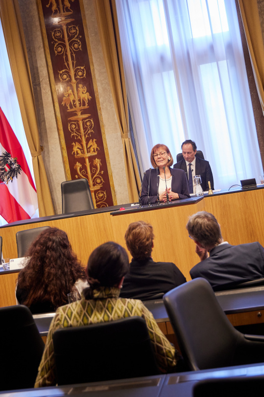 Statement von Rednerpult Bundesrätin Andrea-Michaela Schartel (FPÖ)