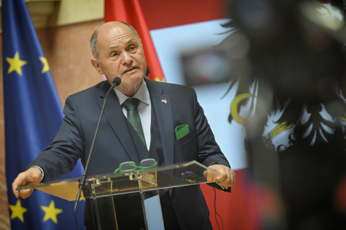 Pressestatement. Nationalratspräsident Wolfgang Sobotka (ÖVP) am Rednerpult