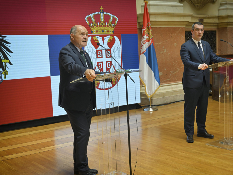 Pressestatement. Von links: Nationalratspräsident Wolfgang Sobotka (ÖVP), Präsident der Nationalversammlung der Republik Serbien Vladimir Orlić