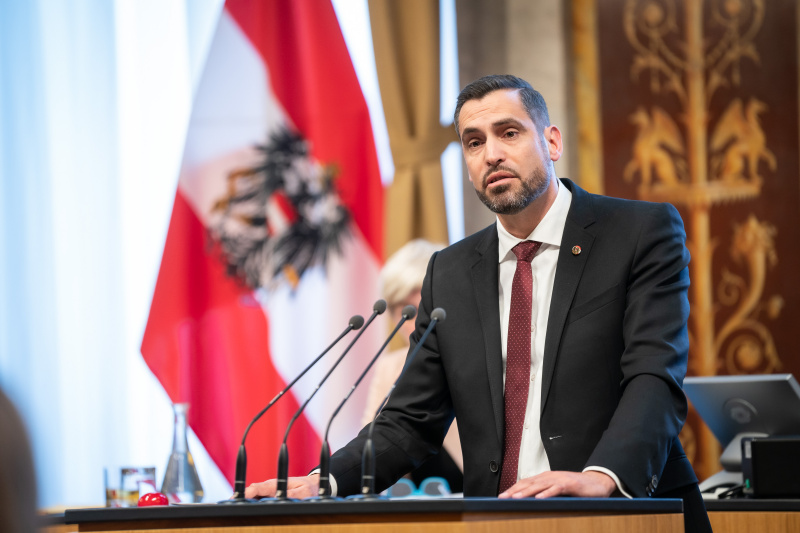 Am Rednerpult Bundesrat Daniel Schmid (SPÖ)
