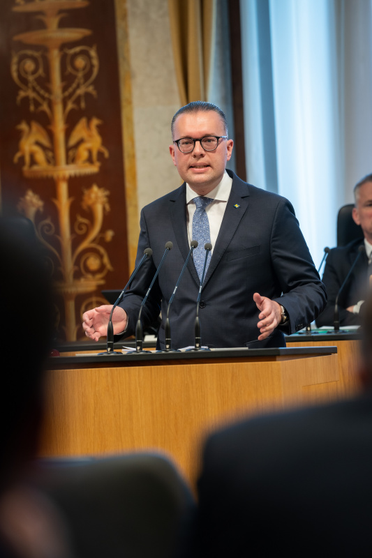 Am Rednerpult Bundesrat Matthias Zauner (ÖVP)