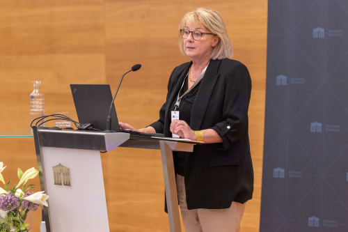 Festvortrag Leiterin des Forschungszentrums Familienpolitik Dr. Irene Gerlach