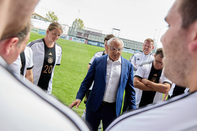 Felix Magath Trainer der Deutschen Fussballmannschaft