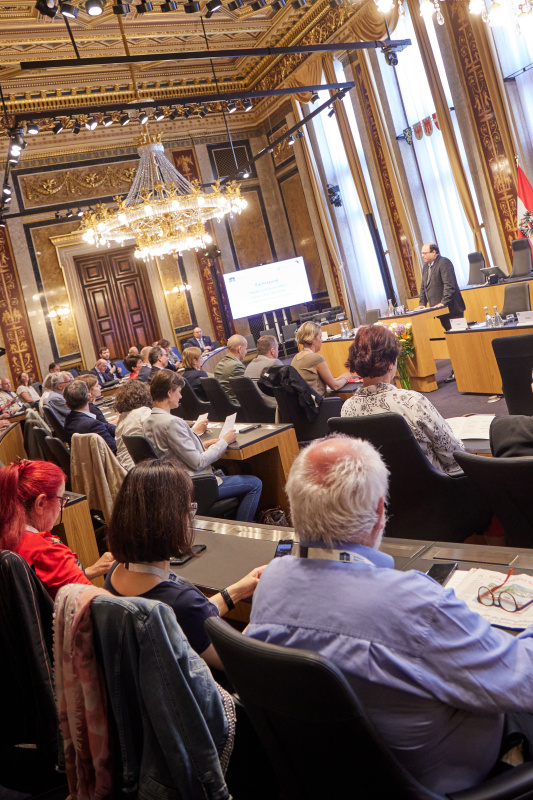 Moderation durch Generalsekretär der Arbeitsgemeinschaft für wissenschaftliche Wirtschaftspolitik Patrick Horvath