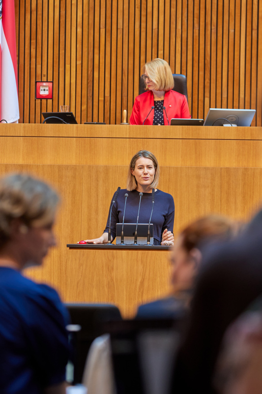 Am Rednerpult: Abgeordnete zum EU-Parlament Claudia Gamon (NEOS)