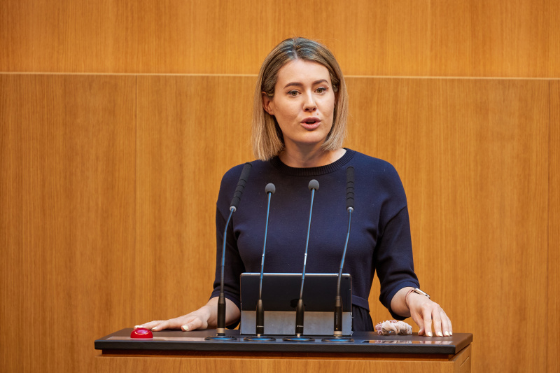 Am Rednerpult: Abgeordnete zum EU-Parlament Claudia Gamon (NEOS)