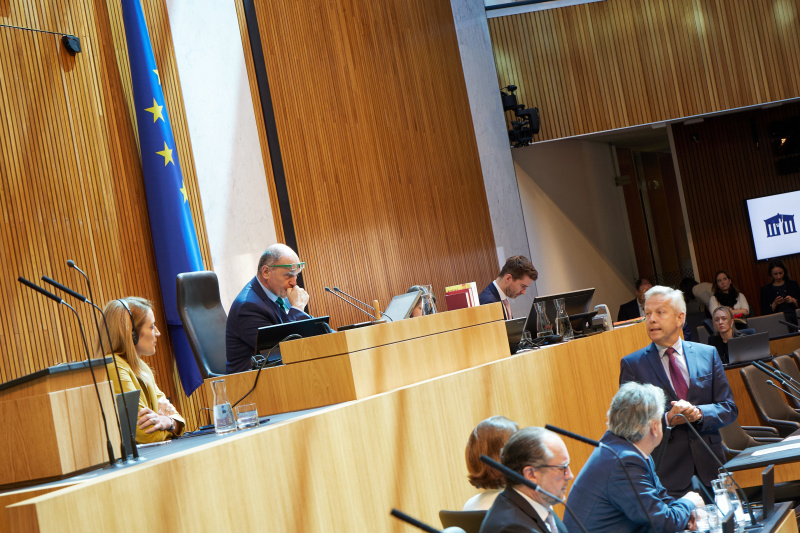 Am Rednerpult: Nationalratsabgeordneter Reinhold Lopatka (ÖVP)