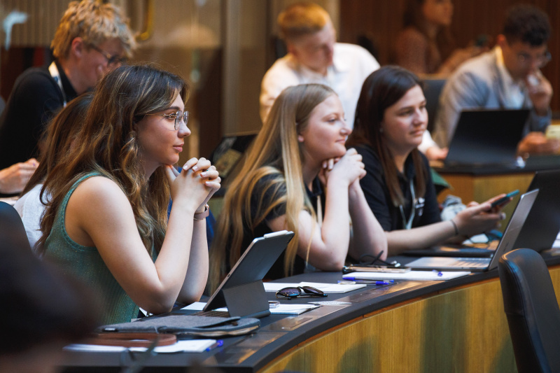 Veranstaltungsteilnehmer:innen