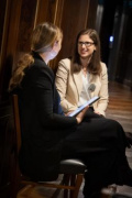 Politikwissenschafterin und ehemalige Co-Leiterin des Austrian Democracy Lab Katrin Praprotnik im Interview mit Tatjana Lukáš