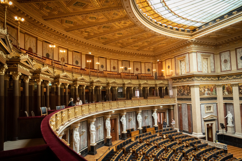 Politikwissenschafterin und ehemalige Co-Leiterin des Austrian Democracy Lab Katrin Praprotnik im Interview mit Tatjana Lukáš
