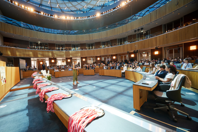 Moderation durch Katharina Kramer Agentur Müllers Freunde