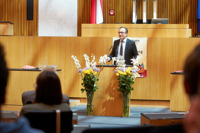 Eröffnungsworte durch Bundesratspräsident Günter Kovacs (SPÖ)