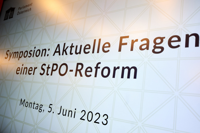 Infotafel: Symposion: Aktuelle Fragen einer StPO-Reform
