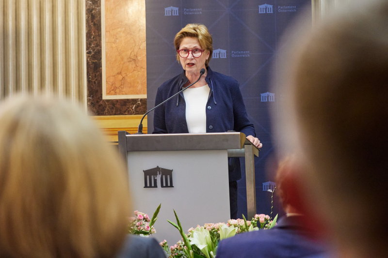 Begrüßung durch Parlamentsvizedirektorin Susanne Janistyn-Novák