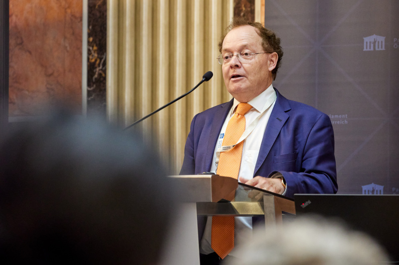 Keynote von Professor für Strafrecht Universität Wien Peter Lewisch