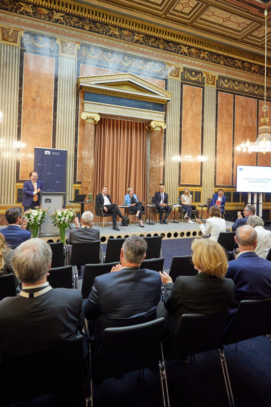 Danksagung durch Professor für Strafrecht Universität Wien Peter Lewisch