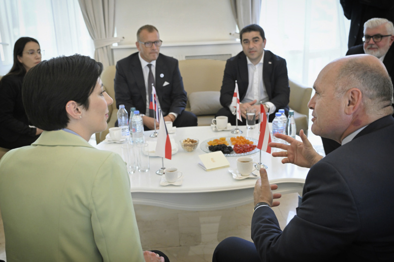 Treffen mit dem georgischen Parlamentspräsidenten Shalva Papuashvili..Von rechts: Nationalratspräsident Wolfgang Sobotka (ÖVP), georgischer Parlamentspräsident Shalva Papuashvili, Präsident des slowakischen Nationalrates Boris Kollár, Präsidentin der Abgeordnetenkammer Tschechiens Markéta Pekarová Adamová
