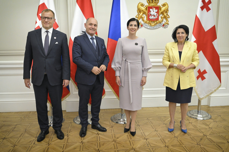 Treffen mit der Präsidentin Georgiens Salome Zourabichvili. Von links: Präsident des slowakischen Nationalrates Boris Kollár, Nationalratspräsident Wolfgang Sobotka (ÖVP), Präsidentin der Abgeordnetenkammer Tschechiens Markéta Pekarová Adamová, Präsidentin Georgiens Salome Zourabichvili