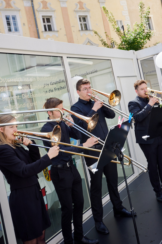 Musikalische Umrahmung durch Bläserensemble