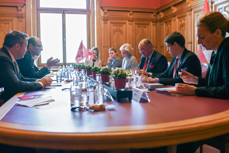 Nationalratspräsident Wolfgang Sobotka (ÖVP) während der Aussprache mit dem Schweizer Nationalratspräsidenten Martin Candinas