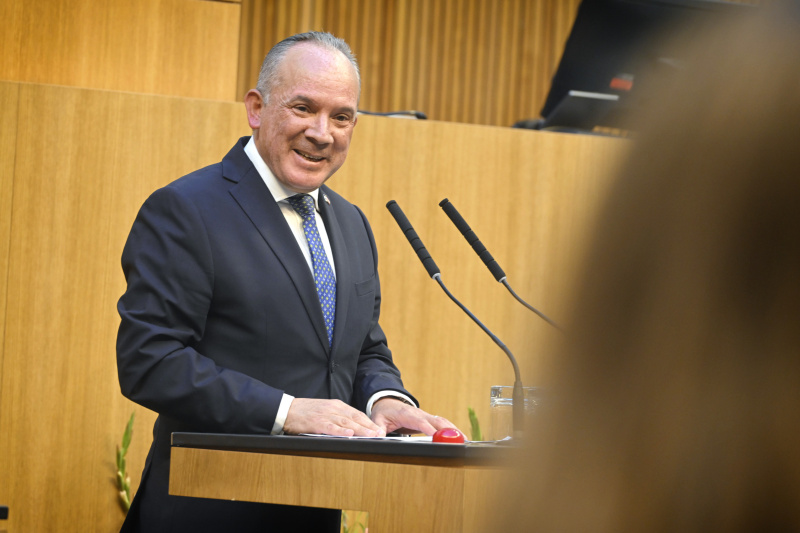 Grußworte. Botschafter des Staates Israel in Österreich Mordechai Rodgold